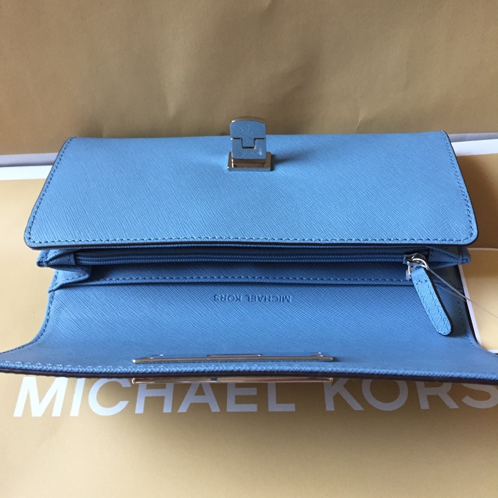 NWT MICHAEL KORS CALLIE CARRYALL LEATHER WALLET - Picture 4 of 7